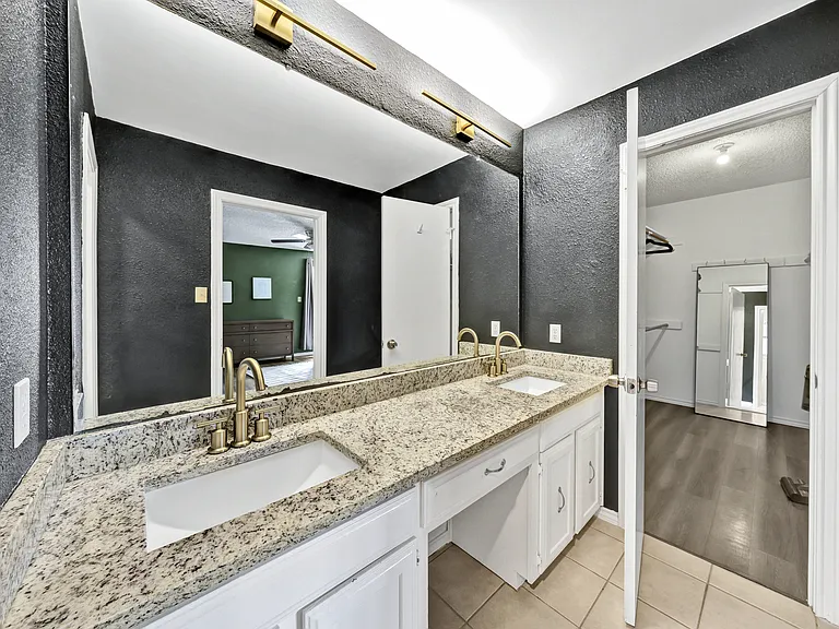 1522 Springtree Cir — Photo 13