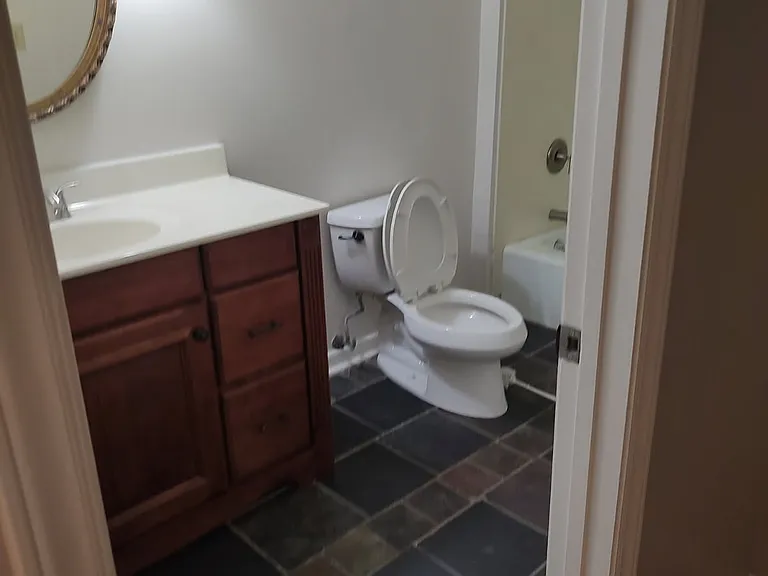 UPSTAIRS BATH
