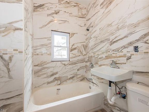 4th image of 151 Park Ave