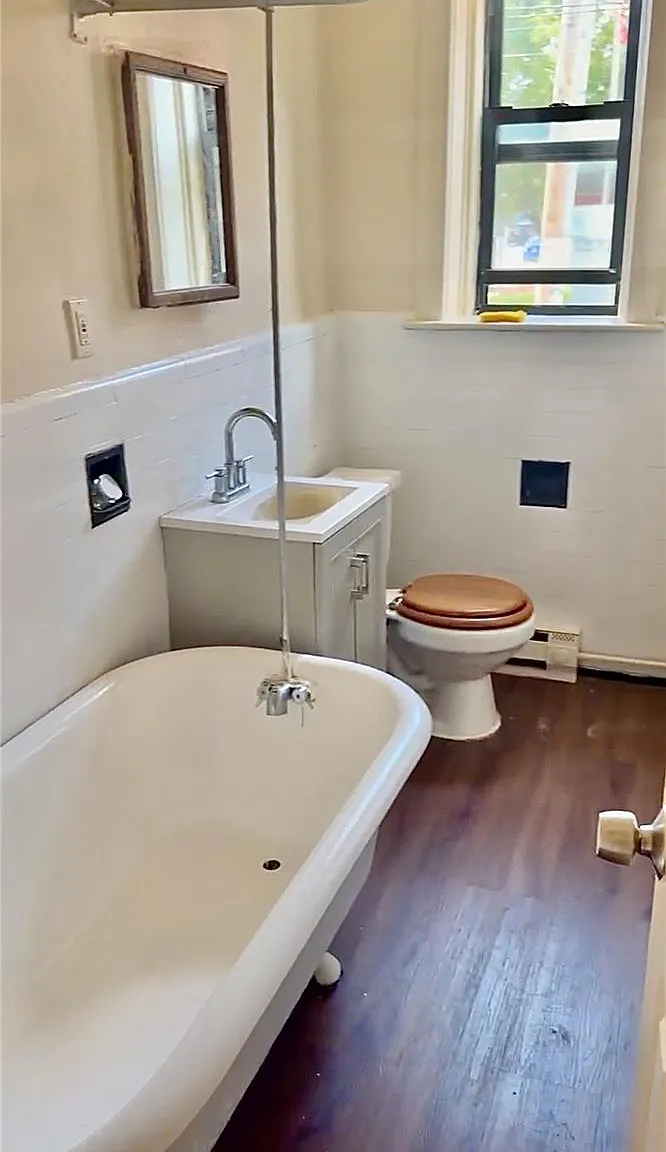 1 bed, 1.0 bath, 700 sqft, $1,225 — Photo 4