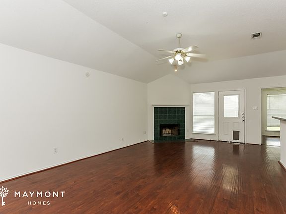 3rd image of 1513 Manitoba Ln