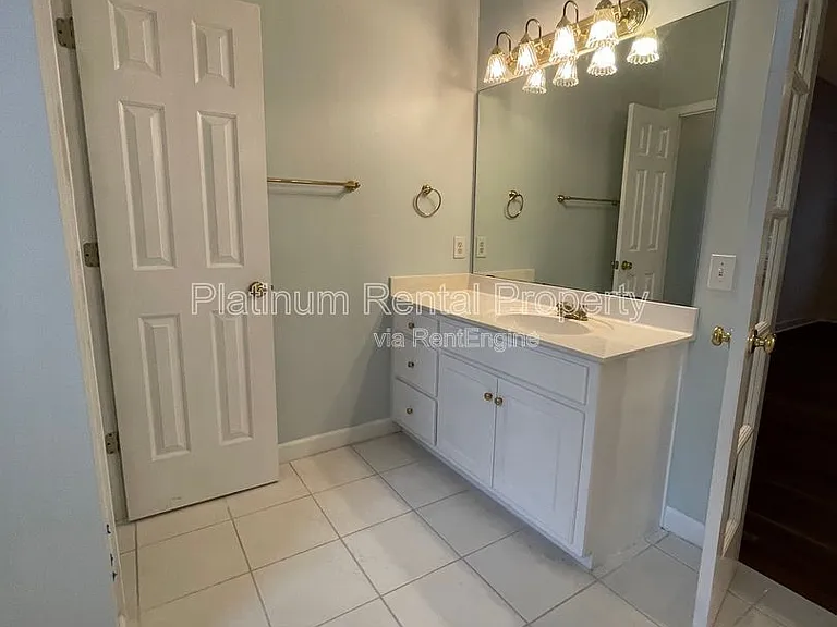 870 Ingleside Dr — Photo 50