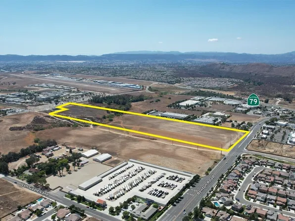 30951 Benton Rd, Winchester, CA 92596