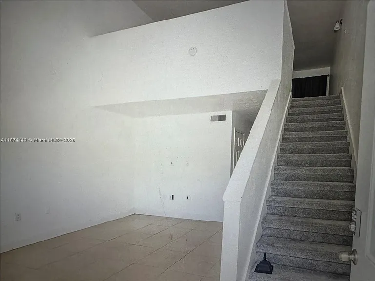 3984 Crayrich Cir #C-5 — Photo 7