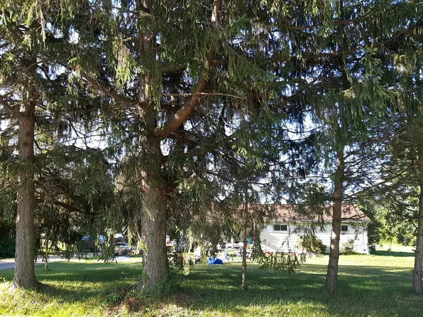 12385 Lake Rd, Montrose, MI 48457