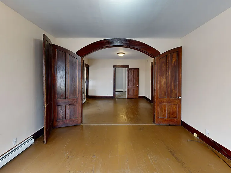 22 Mineral St — Photo 3