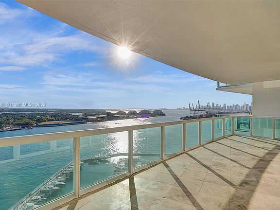 3rd image of 1000 S Pointe Dr APT 1803