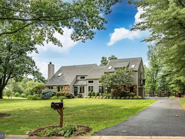1001 Plumly Rd, West Chester, PA 19382
