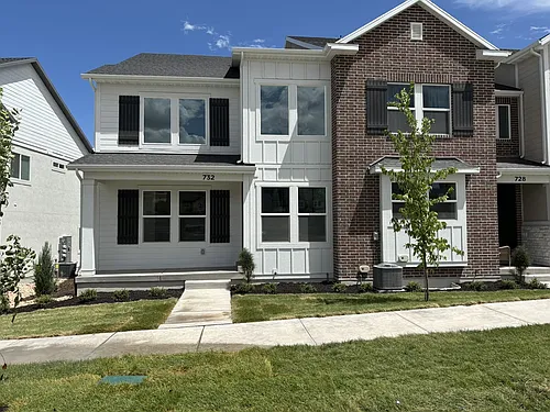 732 N Banner Dr Photo 1