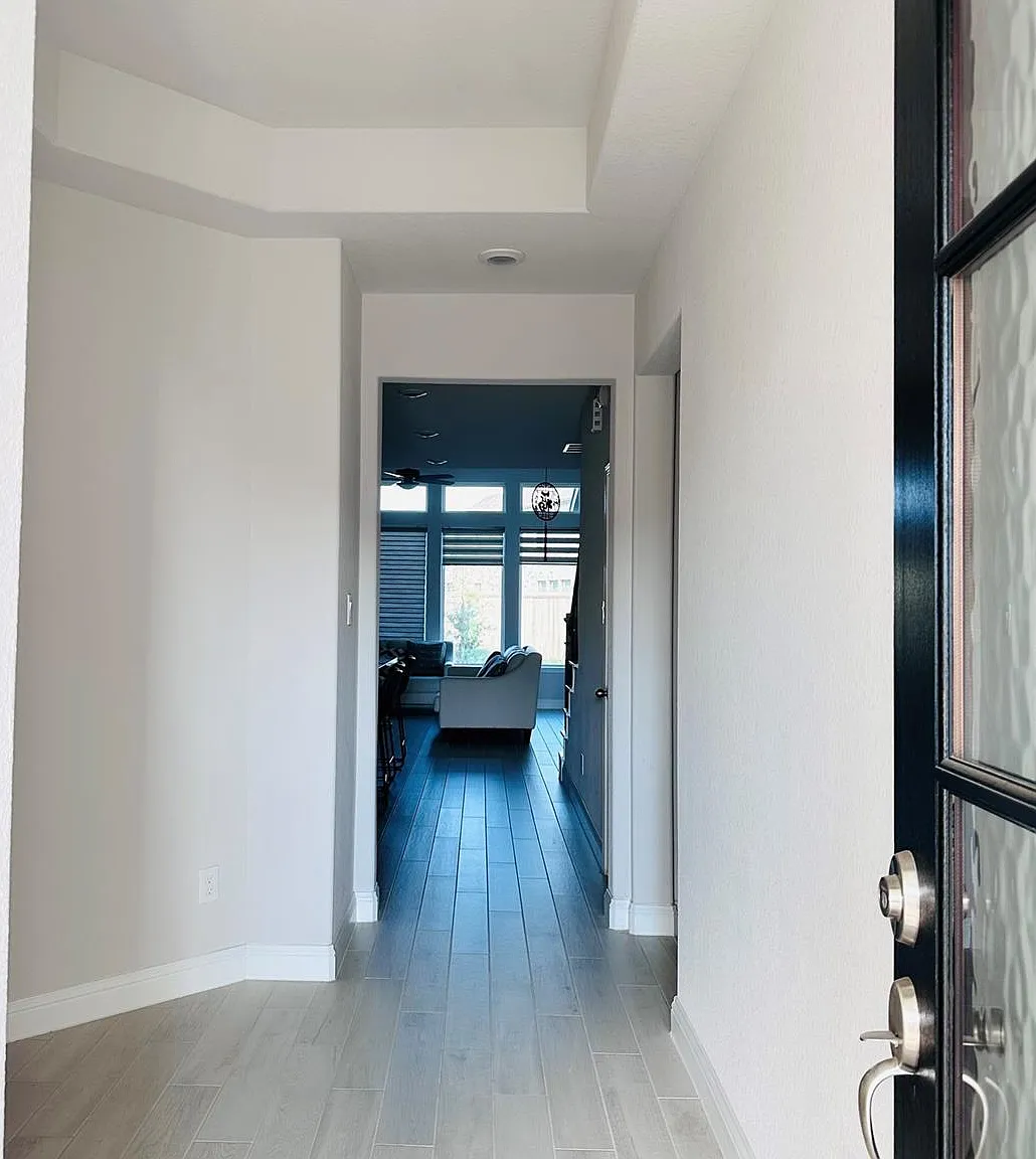 3 bed, 2.5 bath, 2110 sqft, $2,790 — Photo 4