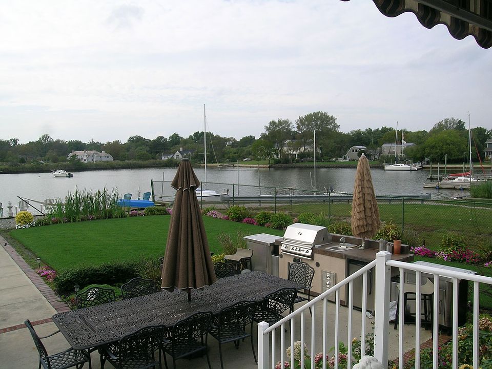 Overlooking Polly's Pond