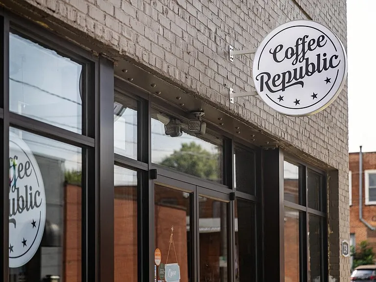 Minutes from dining options
