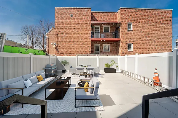 Rented by Modern Spaces | media 1