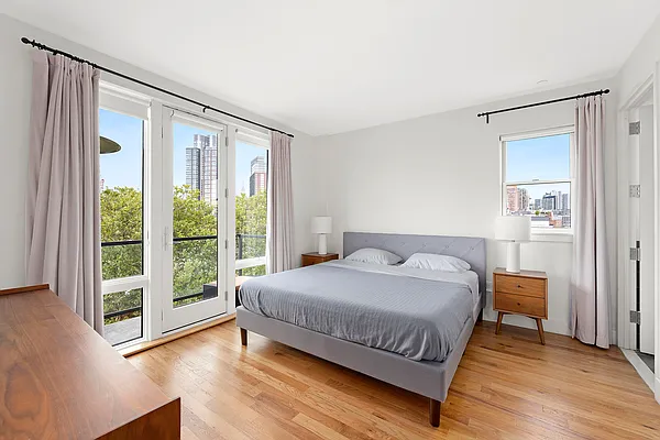 Rented by Compass | media 12