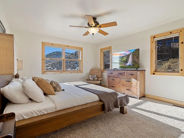4909 Overhill Dr — Photo 12
