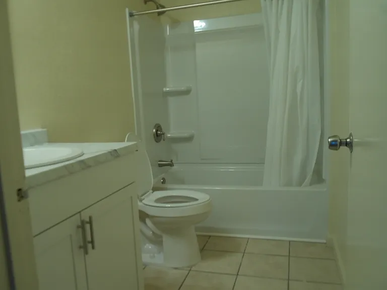 1852 Hile Ave — Photo 11