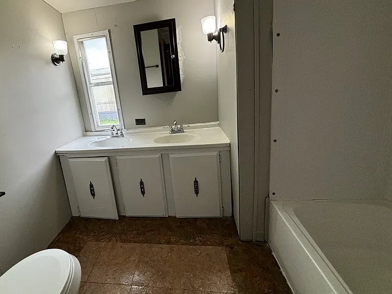 136 Jodi St — Photo 14