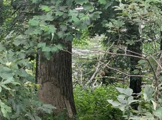 1772 Skypark Rd, Florence, AL 35634