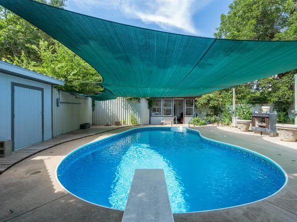 1225 34th St, Wichita Falls, TX 76302