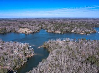 407 Loblolly Rd, Weems, VA 22576