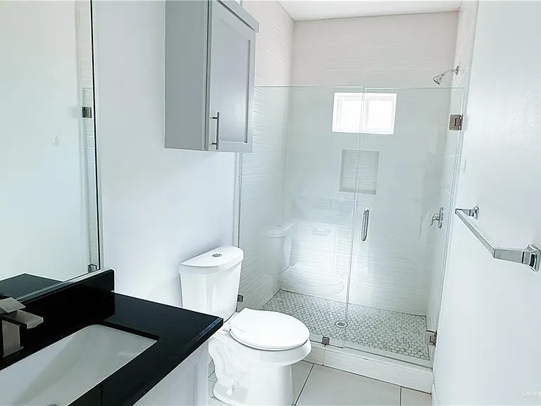 1600 Angelina Dr #4 — Photo 5