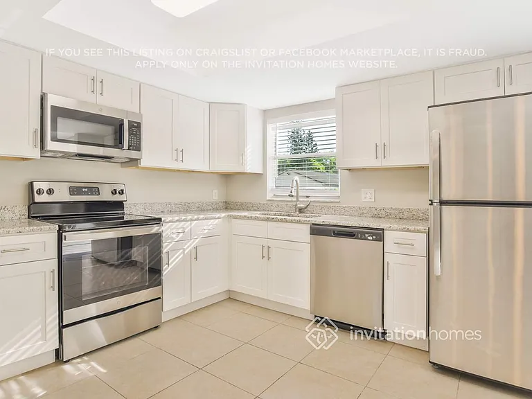4051 Woodsong Dr — Photo 9