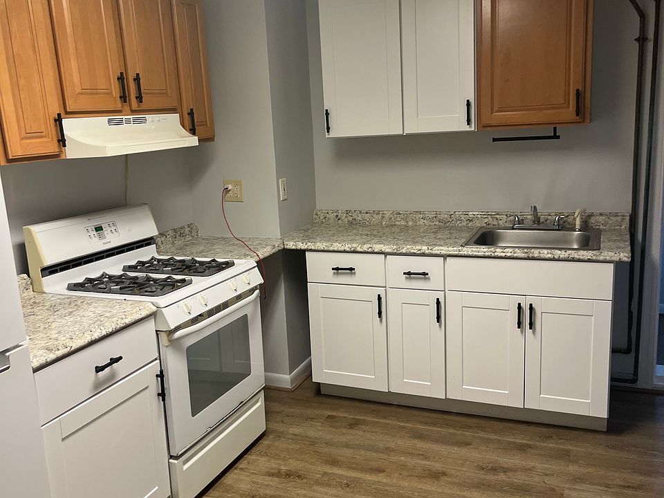 1st image of 2535 Fleet St APT 2