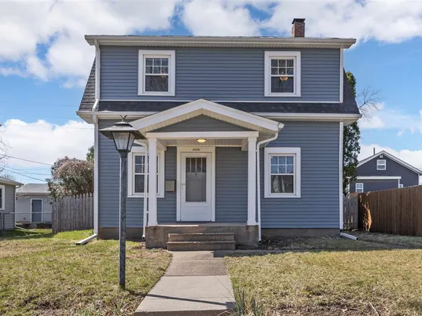 2926 E Ave NE, Cedar Rapids, IA 52402