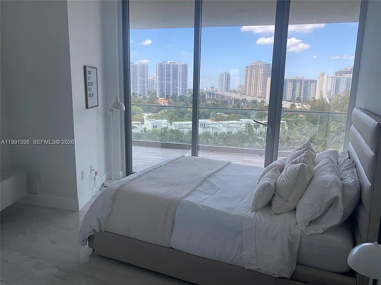 18975 Collins Ave #605 — Photo 12