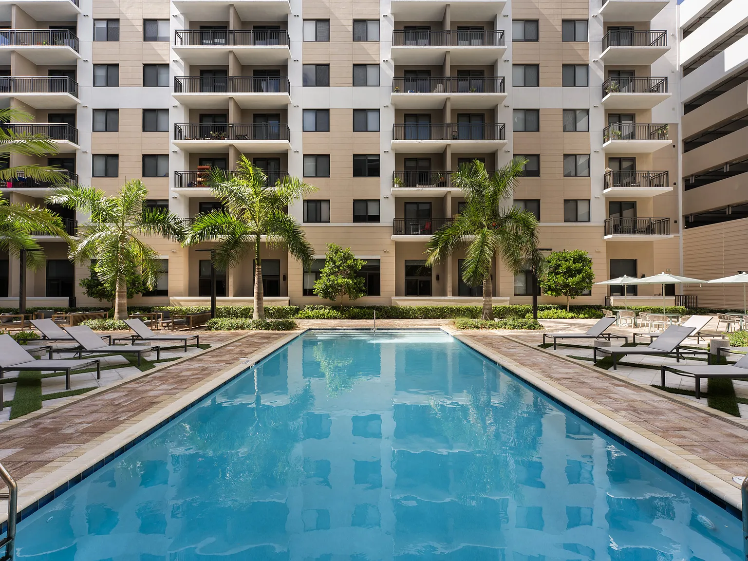 Alvista Bay Pointe — Photo 2