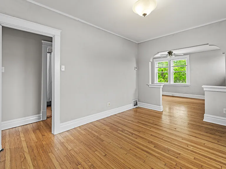 1050 Forest Ave #2 — Photo 9