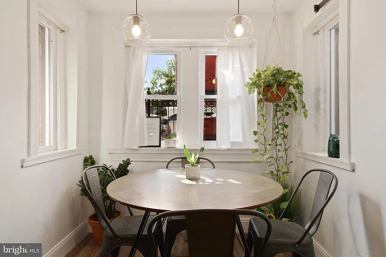 1 bed, 650 sqft, $2,300 — Photo 4