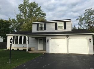 8567 Snowshoe Trl, Cicero, NY 13039