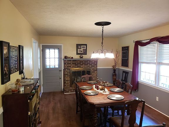 5th image of 184 Mountain View Dr