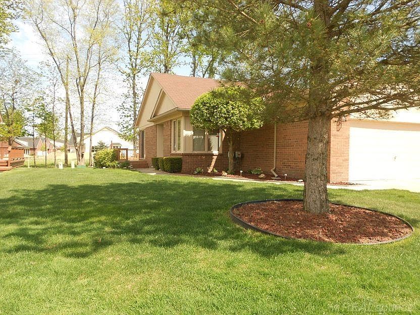 1st image of 41314 Fortuna Dr E