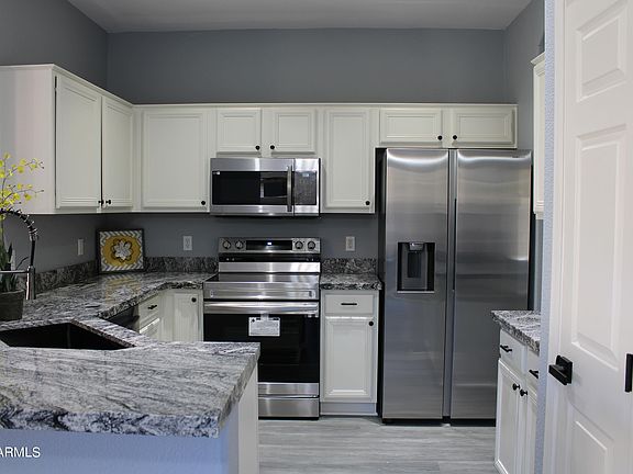 5th image of 14184 W COLUMBUS Avenue