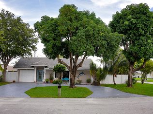 613 Eagle Dr, Delray Beach, FL 33444