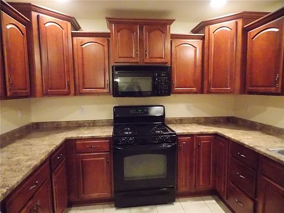 5th image of 12796 Virginia Ave N