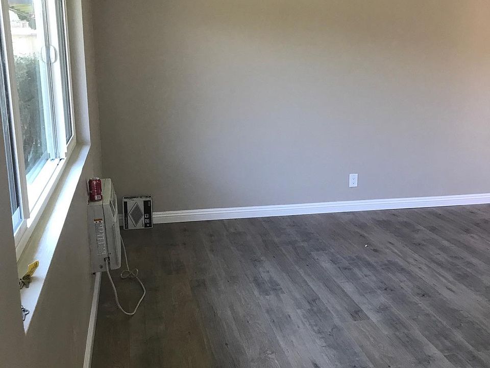 2nd image of 4649 McFarland St