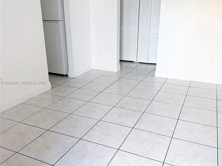 615 NW 177th St #207 — Photo 2