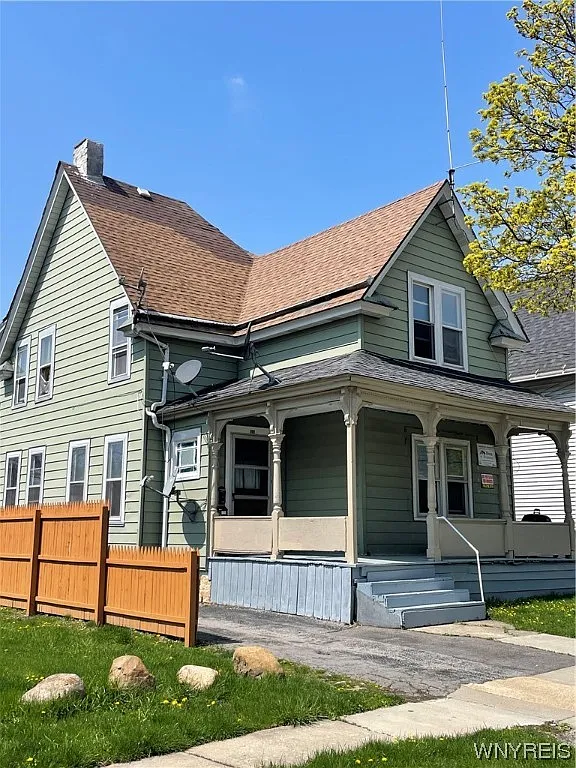 90 Saint Joseph Ave photo 1