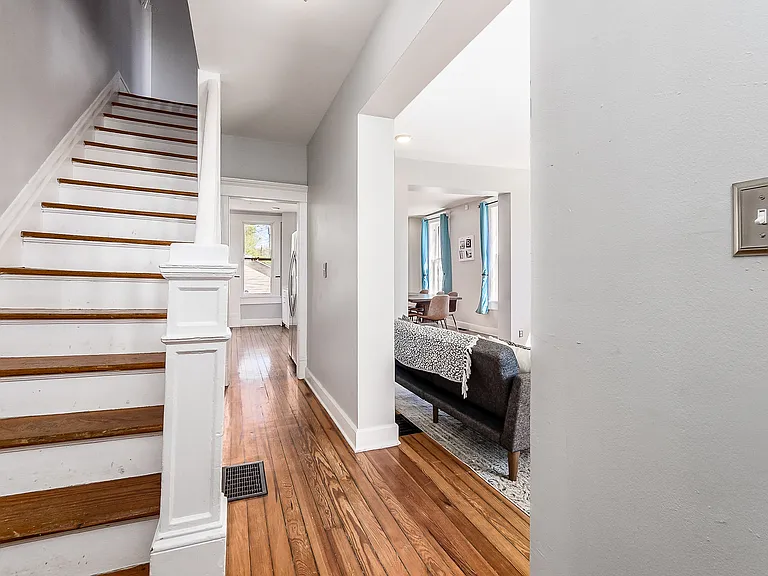 878 Harrison Ave — Photo 14