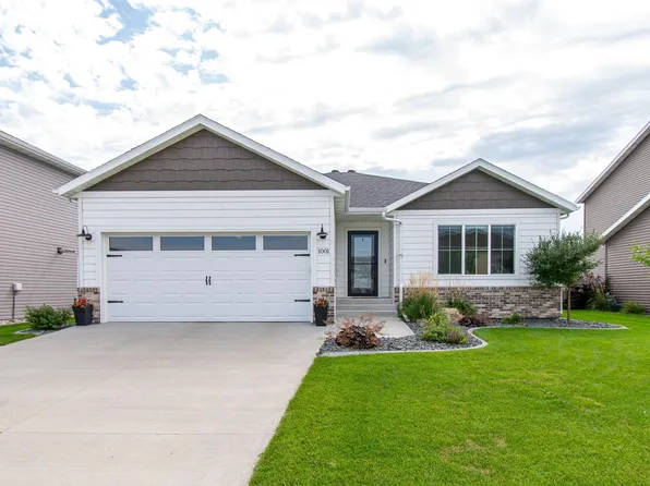1001 Ashley Dr W, West Fargo, ND 58078