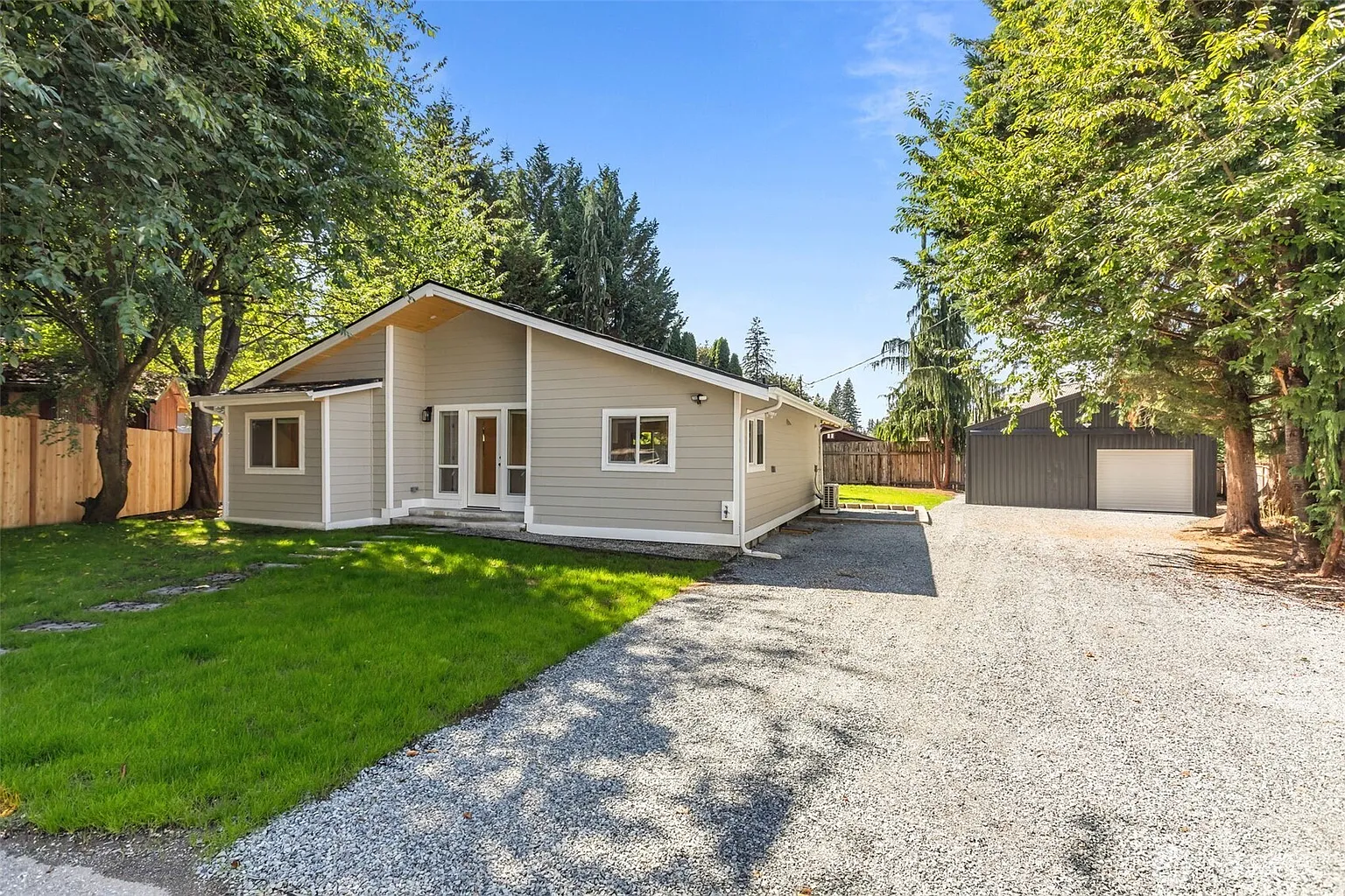17519 119th Place NE photo 1