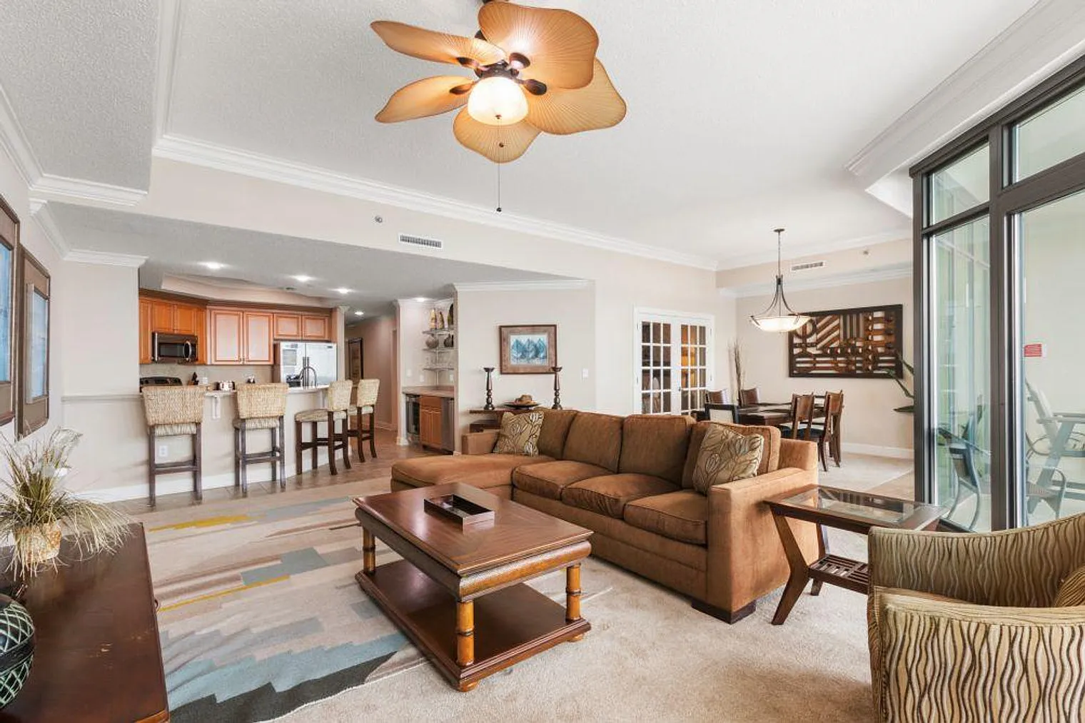 3 bed, 4.0 bath, 1959 sqft, $5,119 — Photo 3
