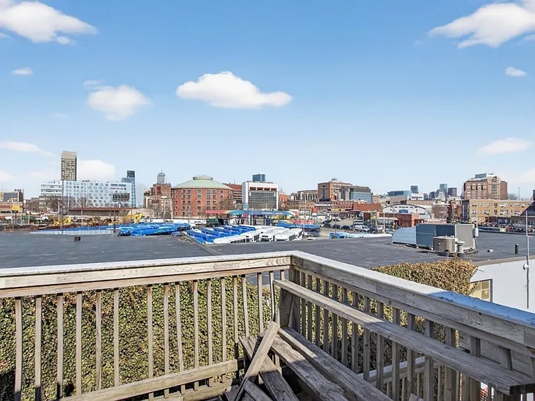 7 Chesterton St #3 — Photo 10