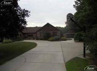 10166 N Linden Rd, Clio, MI 48420