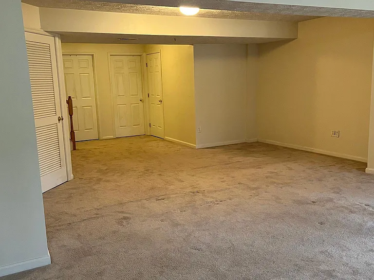 8900 Papillon Dr — Photo 24