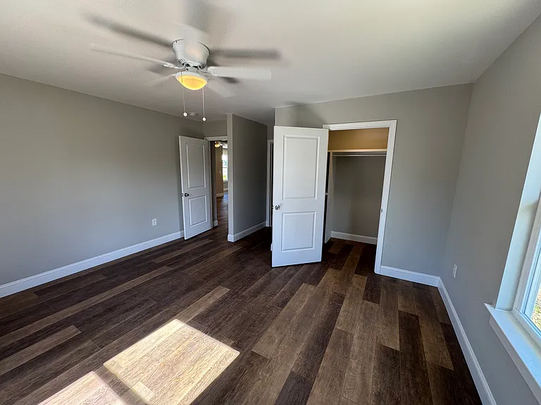502 Shannon Ave — Photo 6