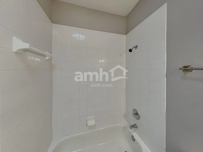 1560 Mountclair Ct — Photo 16
